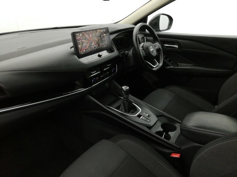 Nissan Qashqai 1.3 Dig-t Mh N-connecta Glass Roof Black #5