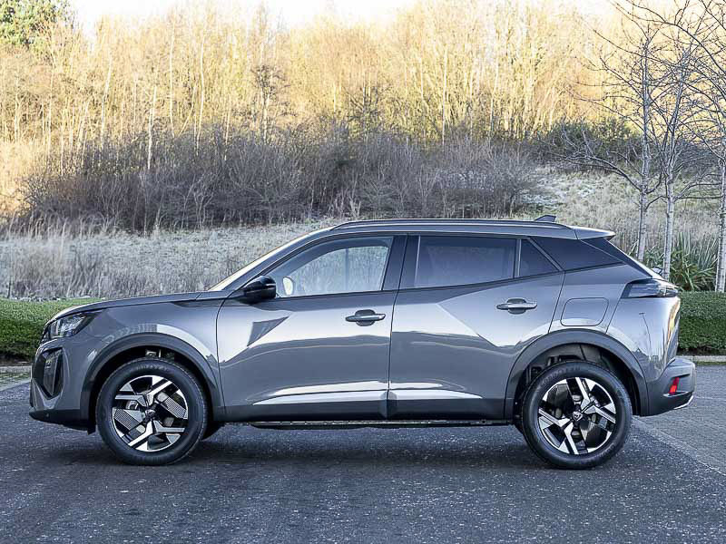 Peugeot 2008 1.2 Puretech Allure Grey #4
