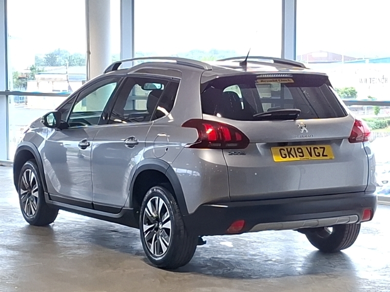 Peugeot 2008 1.2 Puretech Allure Start Stop Grey #2