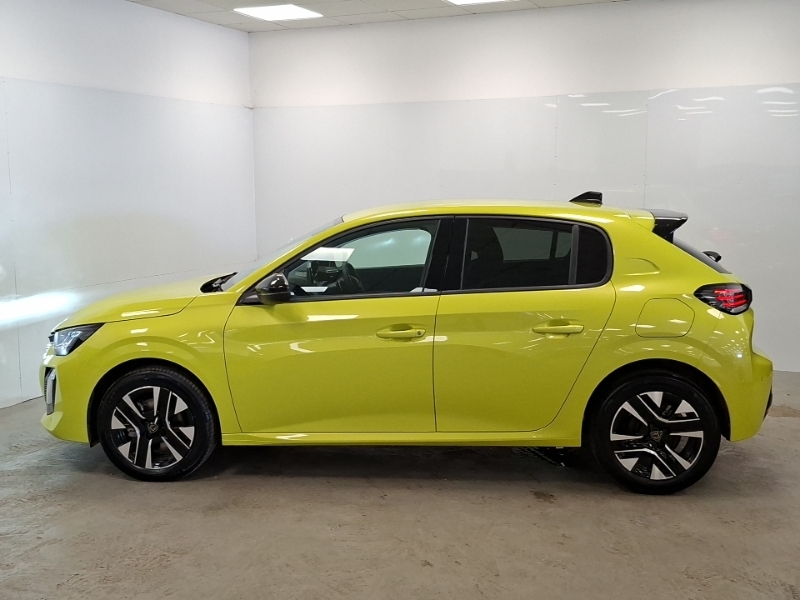 Peugeot 208 1.2 Hybrid 110 Allure E-dsc6 Yellow #4