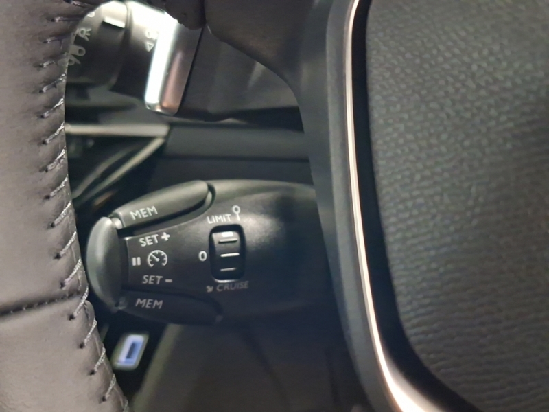 Peugeot 208 1.2 Puretech Active Premium Grey #17