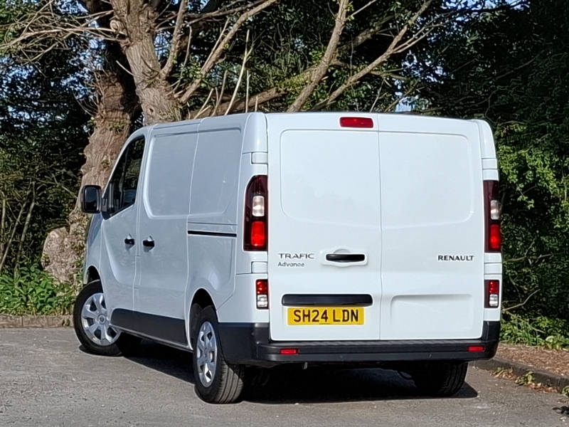 Renault Trafic Sl30 Blue Dci 130 Advance Van White #2
