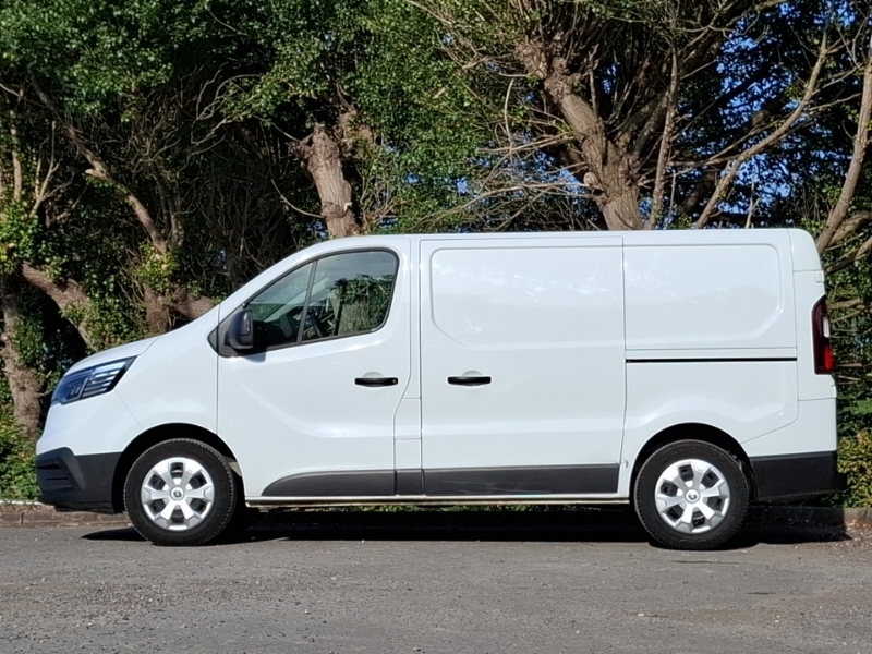Renault Trafic Sl30 Blue Dci 130 Advance Van White #4