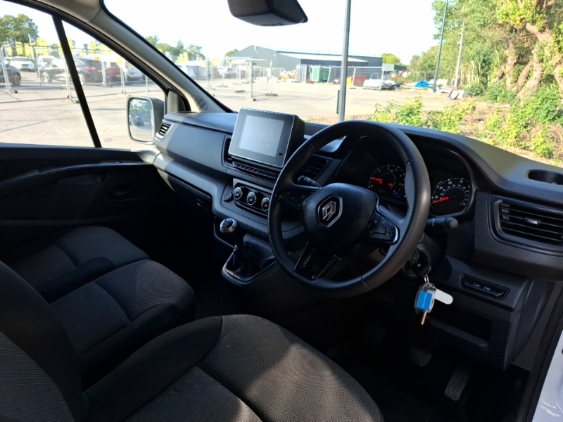 Renault Trafic Sl30 Blue Dci 130 Advance Van White #3