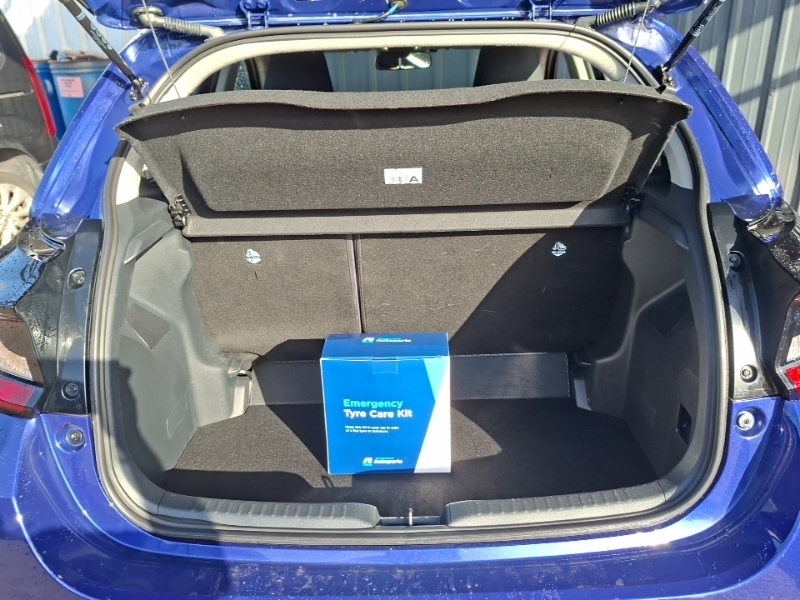 Toyota Yaris Excel #18