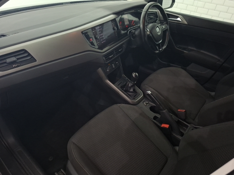 Volkswagen Polo 1.0 Se Grey #5