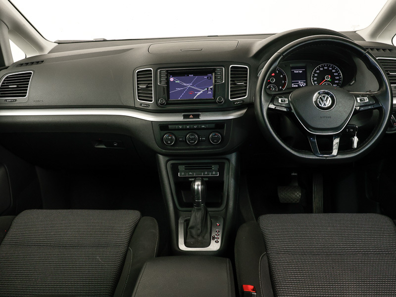 Volkswagen Sharan 1.4 Tsi Se Nav Dsg Silver #3