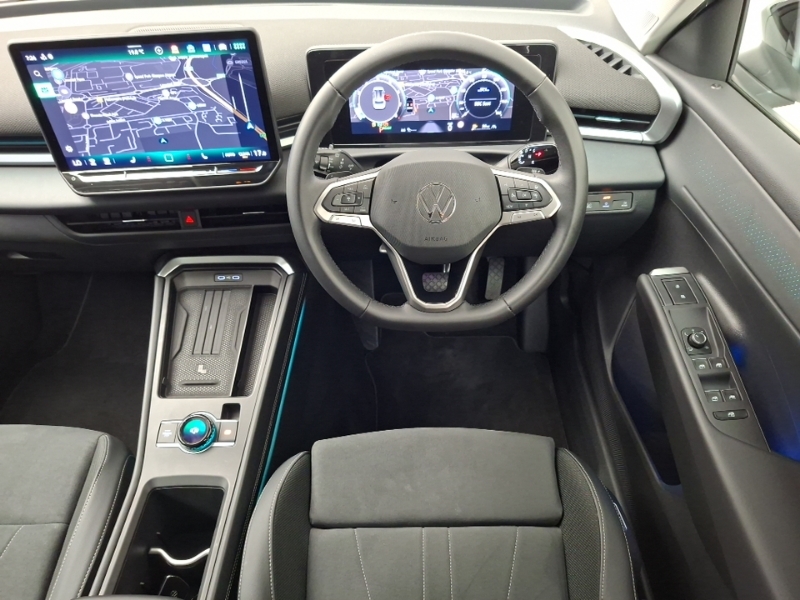 Volkswagen T-Roc Black Edition Plus Black #8