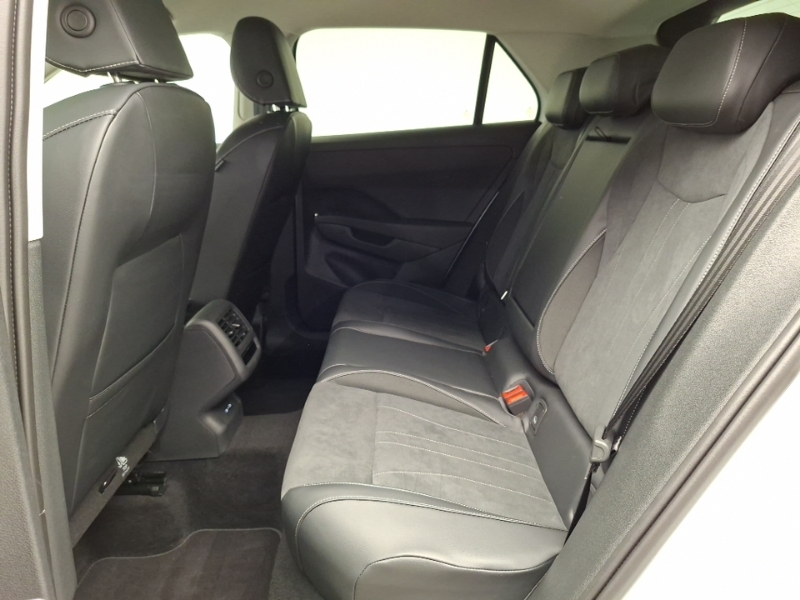 Volkswagen T-Roc 1.5 Etsi Style Dsg White #6