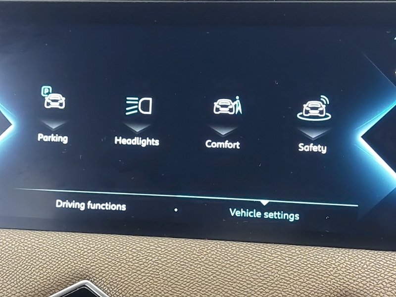 DS DS 3 100Kw E-tense Ultra Prestige 50Kwh Grey #17