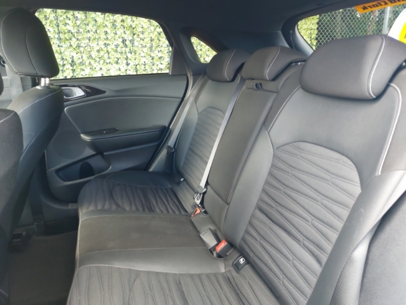 Kia Ceed 1.5T Gdi Isg Gt-line White #6