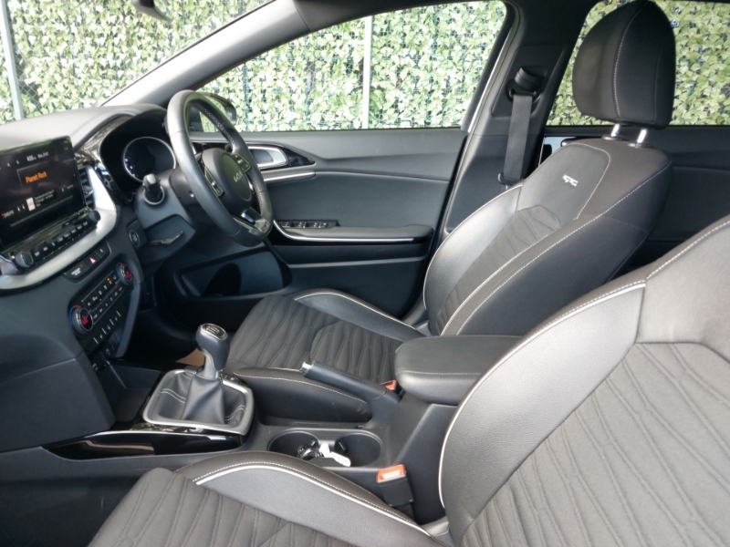 Kia Ceed 1.5T Gdi Isg Gt-line White #5