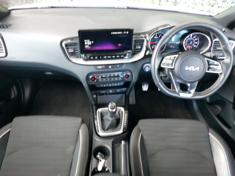 Kia Ceed 1.5T Gdi Isg Gt-line White #3