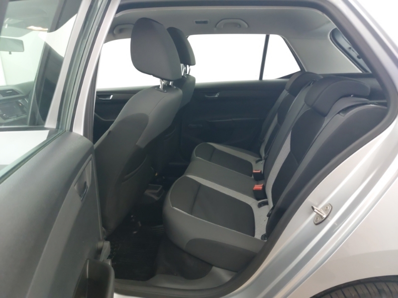 Skoda Fabia 1.0 Tsi 110 Se Dsg Silver #6