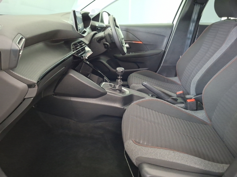 Peugeot 208 1.2 Puretech 100 Active Premium White #5