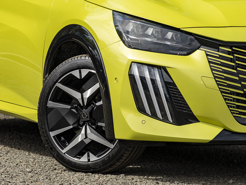 Peugeot 208 Allure Yellow #20
