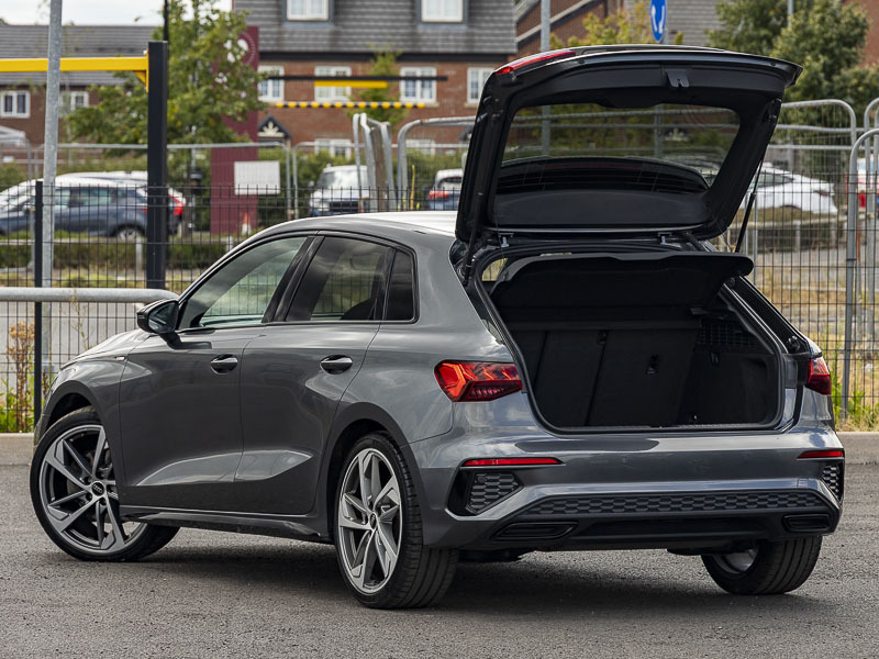 Audi A3 35 Tfsi Black Edition S Tronic 2024  #8