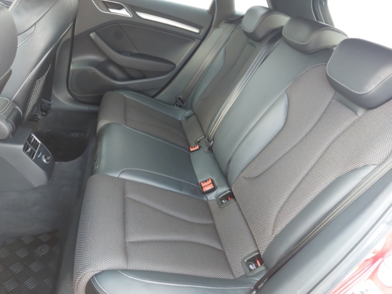 Audi A3 35 Tdi Black Edition S Tronic Red #6