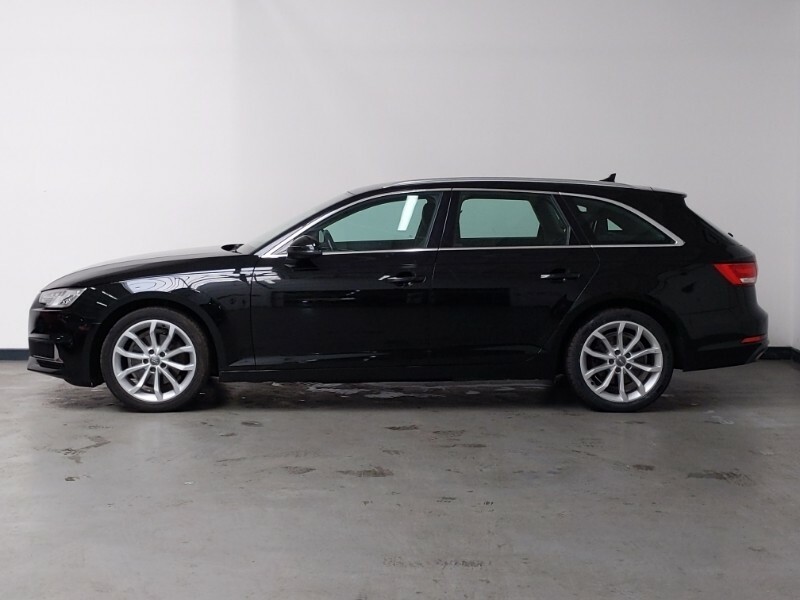 Audi A4 35 Tfsi Sport Black #4