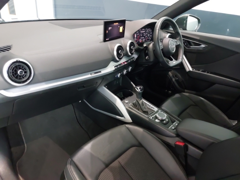 Audi Q2 35 Tfsi S Line S Tronic Grey #5