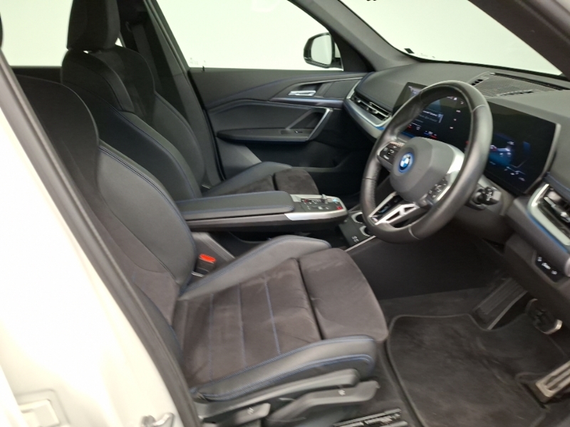 BMW iX1 230Kw Xdrive30 M Sport 65Kwh White #6