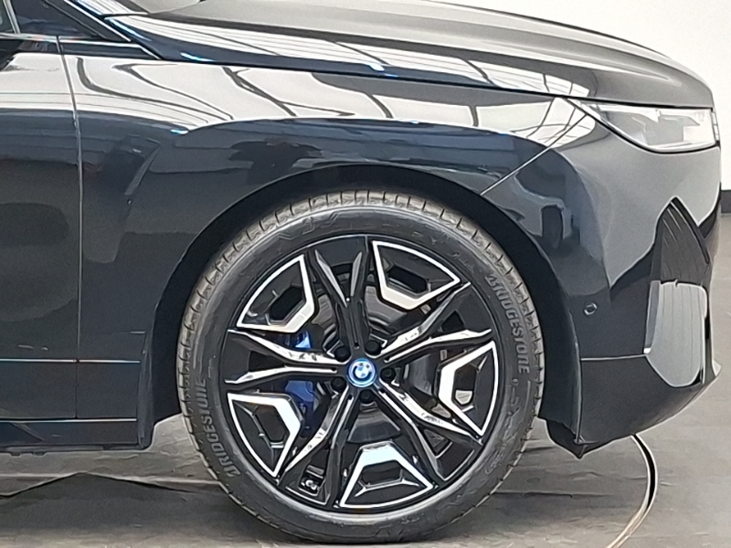 BMW iX Xdrive 50 M Sport Red #14