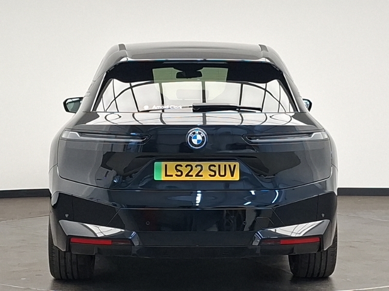 BMW iX Xdrive 50 M Sport Red #15