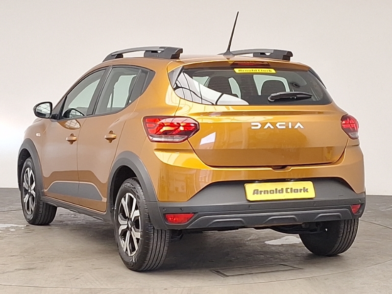 Dacia Sandero Stepway 1.0 Tce Journey Orange