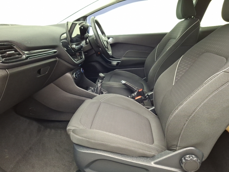 Ford Fiesta 1.1 Zetec White #5