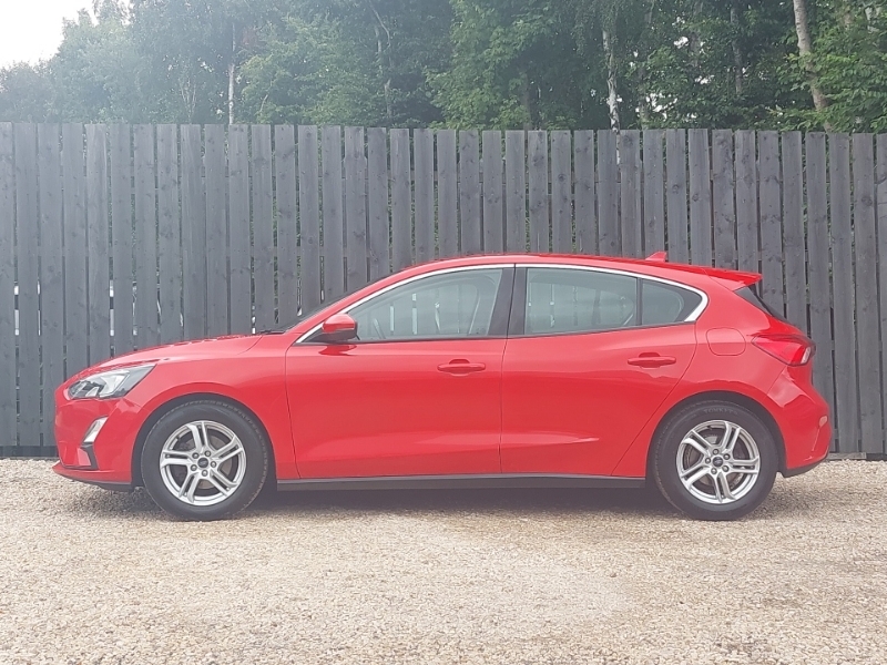 Ford Focus 1.0 Ecoboost 125 Zetec Red #4