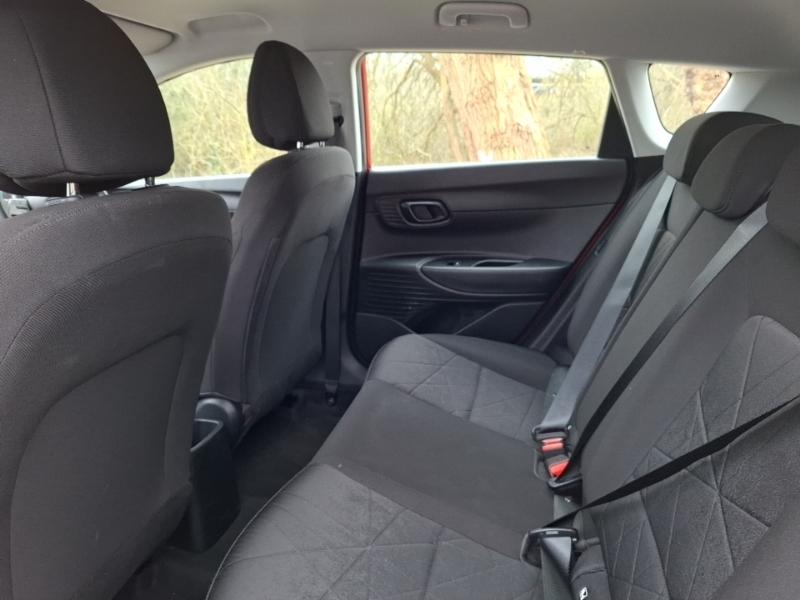 Hyundai Bayon 1.0 Tgdi 48V Mhev Se Connect Dct Red #6