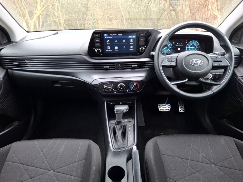 Hyundai Bayon 1.0 Tgdi 48V Mhev Se Connect Dct Red #3