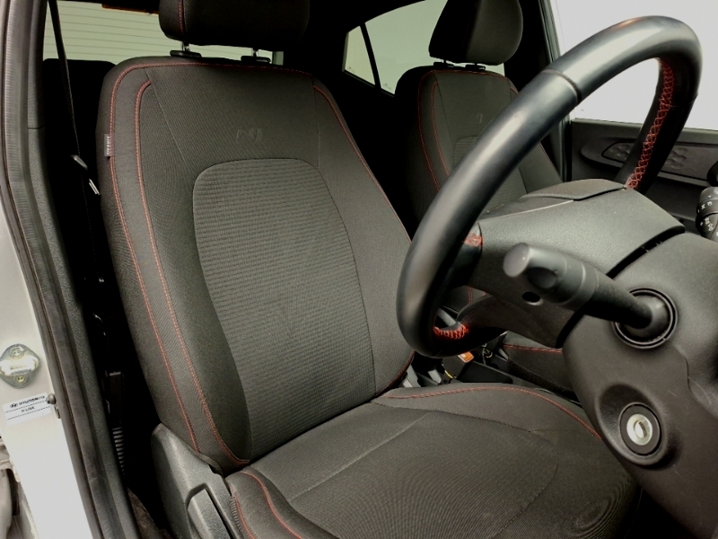 Hyundai I10 Se Connect Black #12