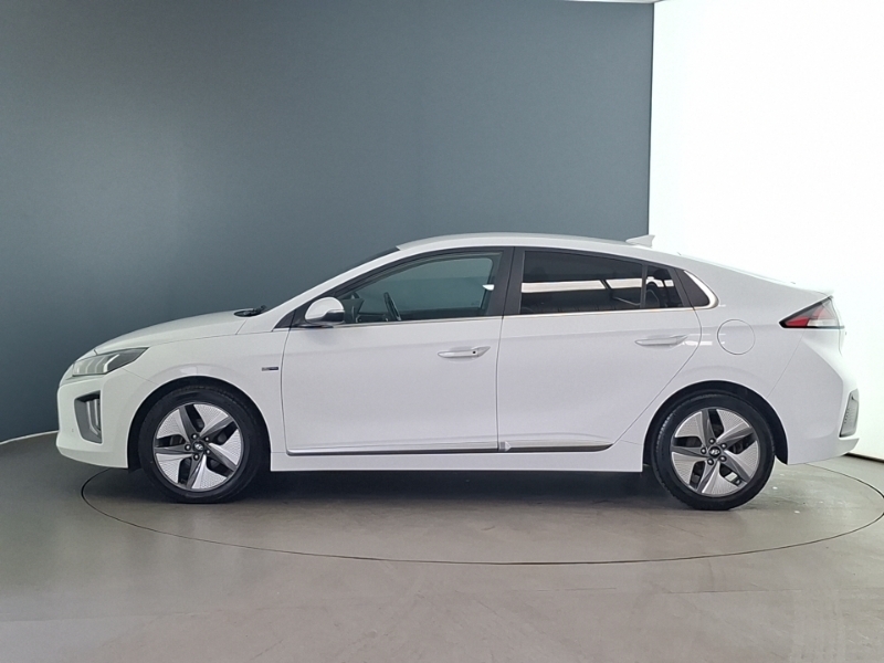 Hyundai Ioniq 1.6 Gdi Hybrid Premium Se Dct White #4