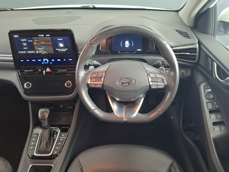 Hyundai Ioniq Hatchback White #8