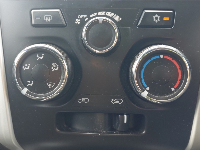 Isuzu D-Max 1.9 Td Fury Pickup Double Cab 4W Red #15