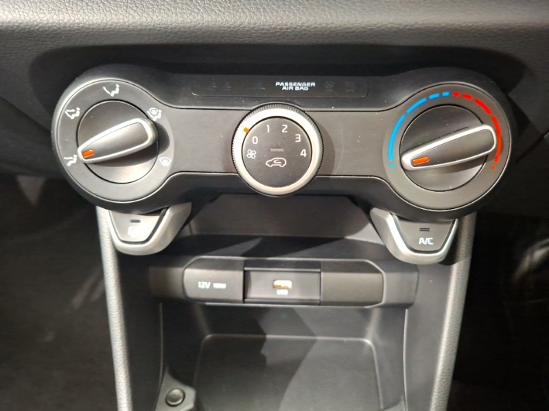 Kia Picanto 1.0 3 4 Seats Black #15