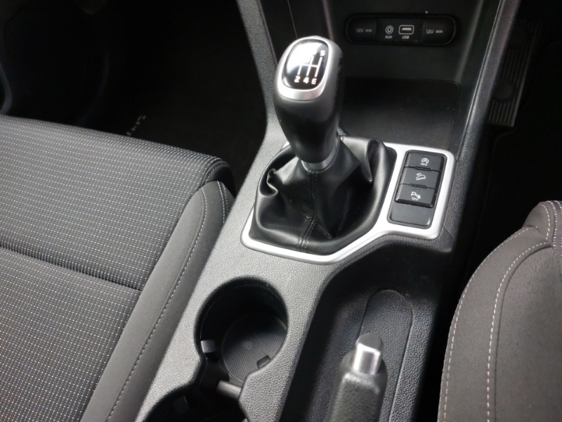 Kia Sportage 1 White #15