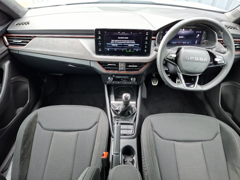 Skoda Kamiq 1.0 Tsi Design Edition Silver #3
