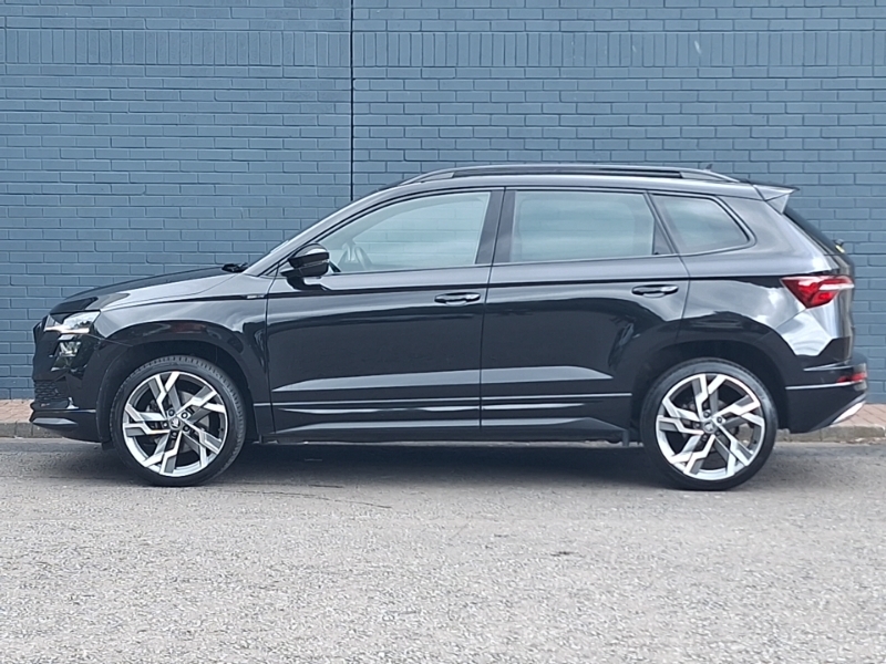 Skoda Karoq 1.5 Tsi Sportline Edition Black #4
