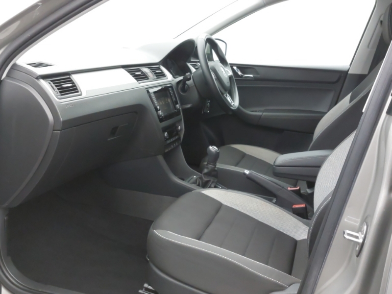 Skoda Rapid Spaceback 1.2 Tsi 90 Se Tech Beige #5