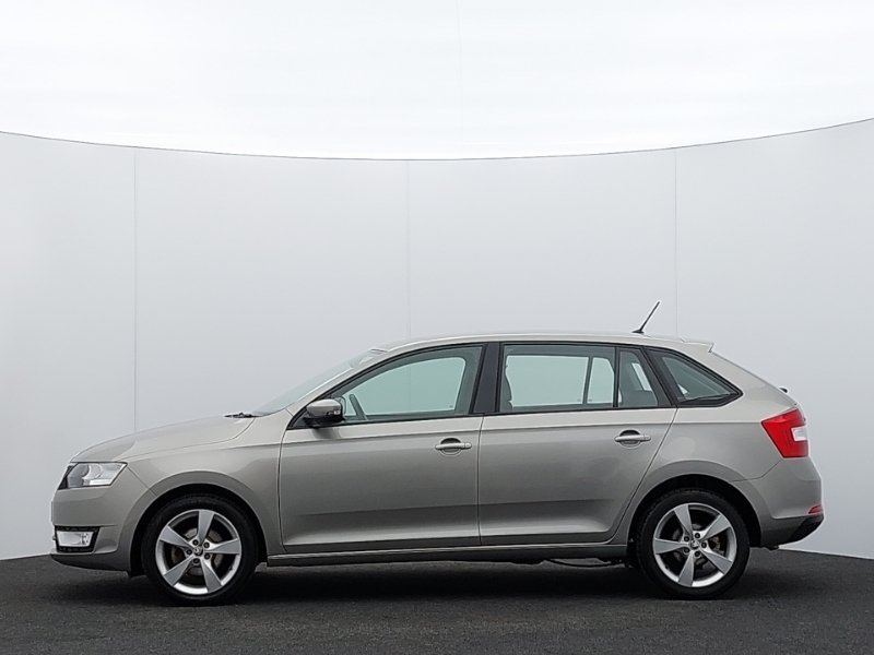 Skoda Rapid Spaceback 1.2 Tsi 90 Se Tech Beige #4
