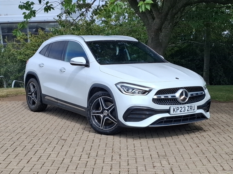 Mercedes-Benz GLA Class Gla 200 Amg Line Premium White
