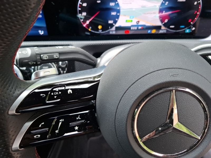 Mercedes-Benz A Class A180 Amg Line Executive Black #12