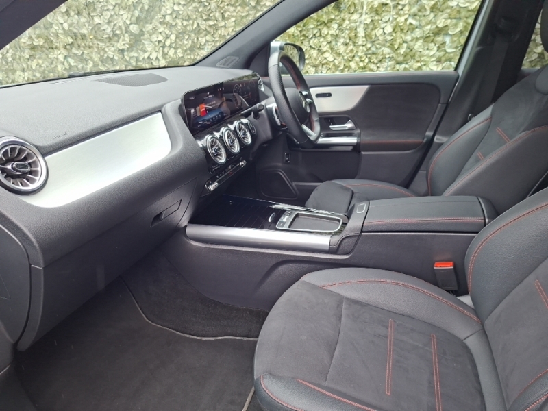 Mercedes-Benz GLA Class Gla 200 Amg Line Executive Silver #5
