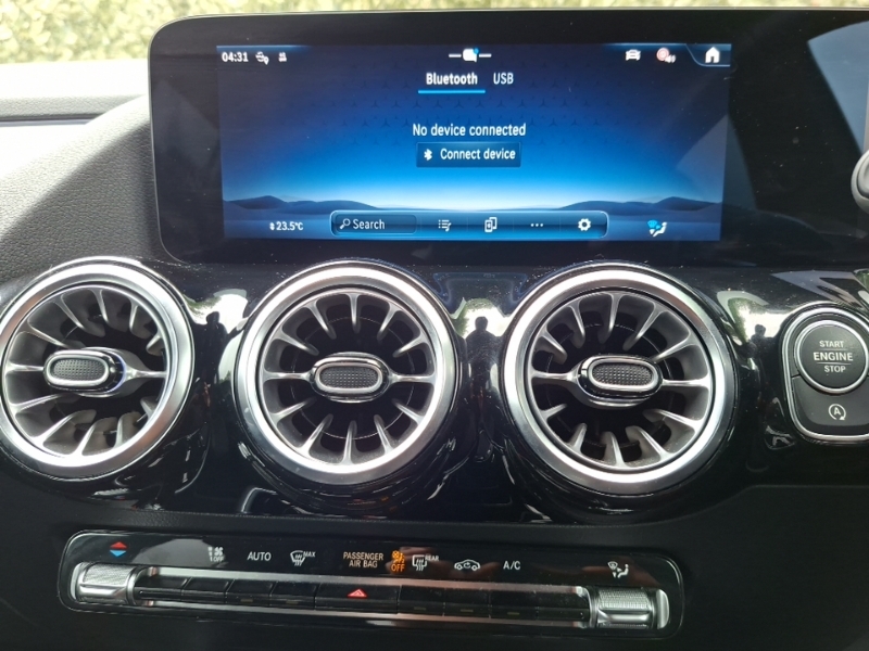 Mercedes-Benz GLA Class Gla 220D 4Matic Amg Line Premium Plus Red #17