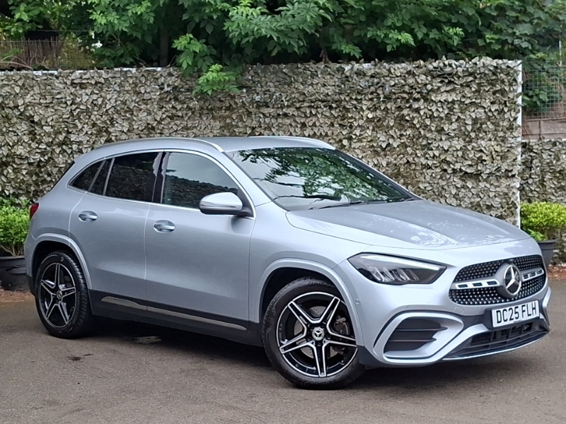 Mercedes-Benz GLA Class Gla 220D 4Matic Amg Line Premium Plus Red #7
