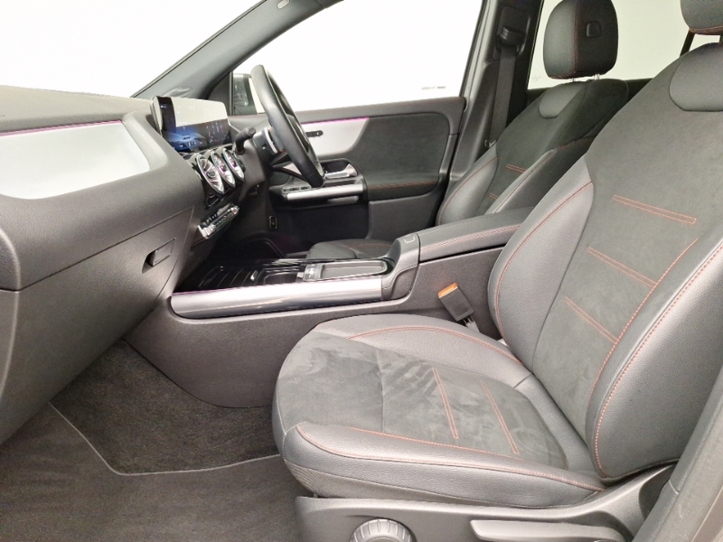 Mercedes-Benz GLA Class Gla 200 Amg Line Premium Grey #5