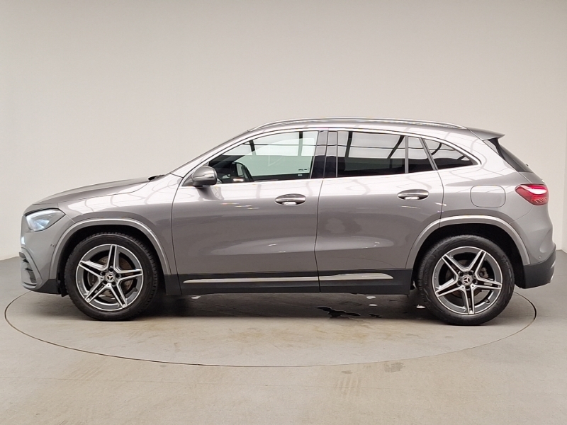 Mercedes-Benz GLA Class Gla 200 Amg Line Premium Grey #4