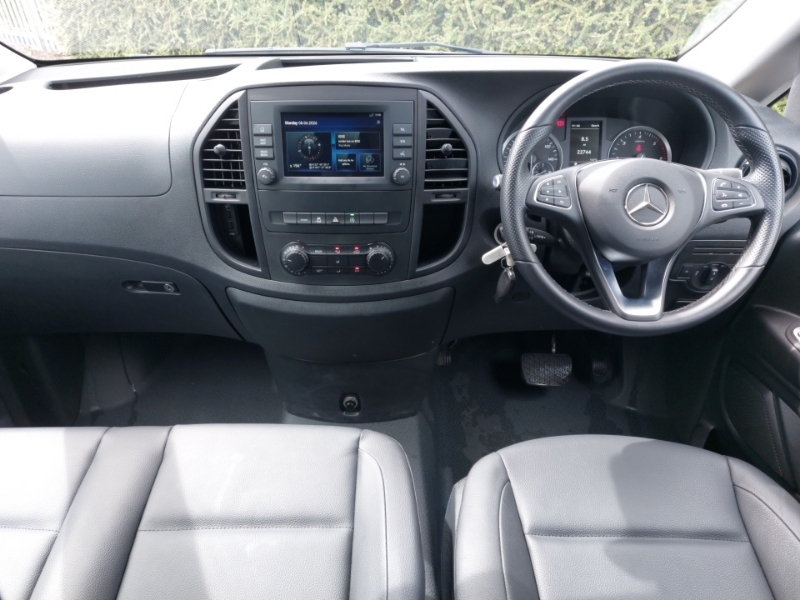 Mercedes-Benz Vito 114 Cdi Pro 9-Seater 9G-tronic White #3